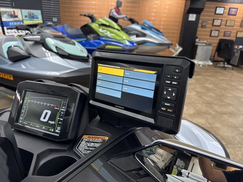 2025 Kawasaki Ultra 160LX-S Angler - Image 10