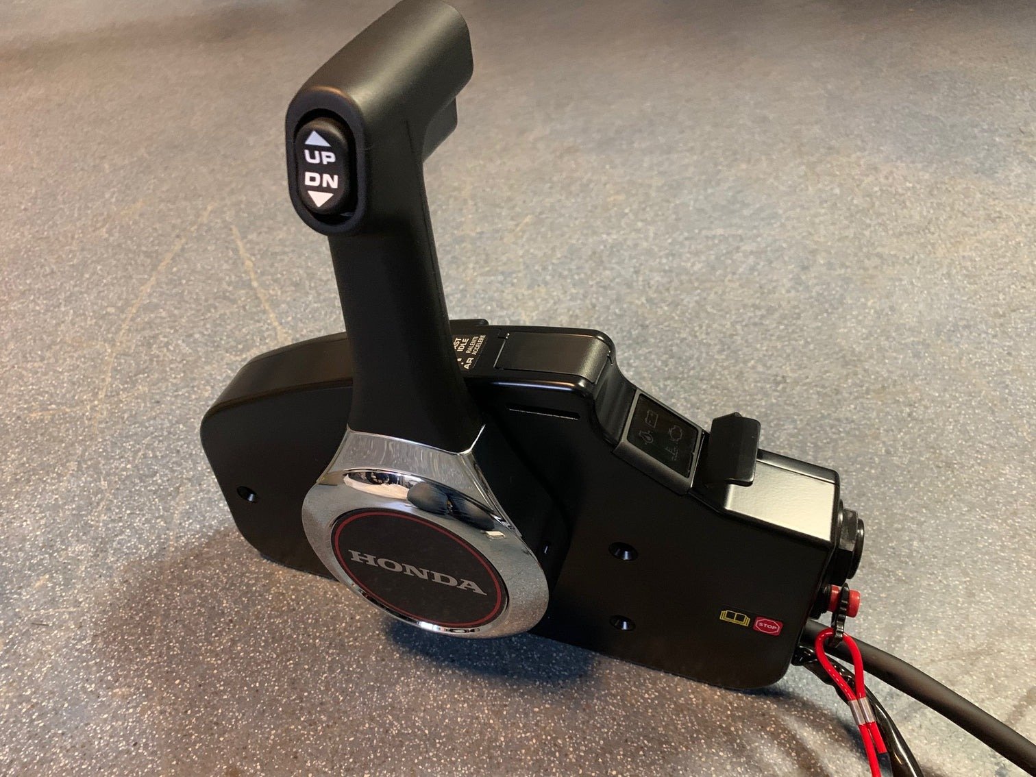 Buy Honda 100hp Outboard Motor | Remote Mechanical, Electric Start, 20" Shaft | BF100A1LRT - Image 6