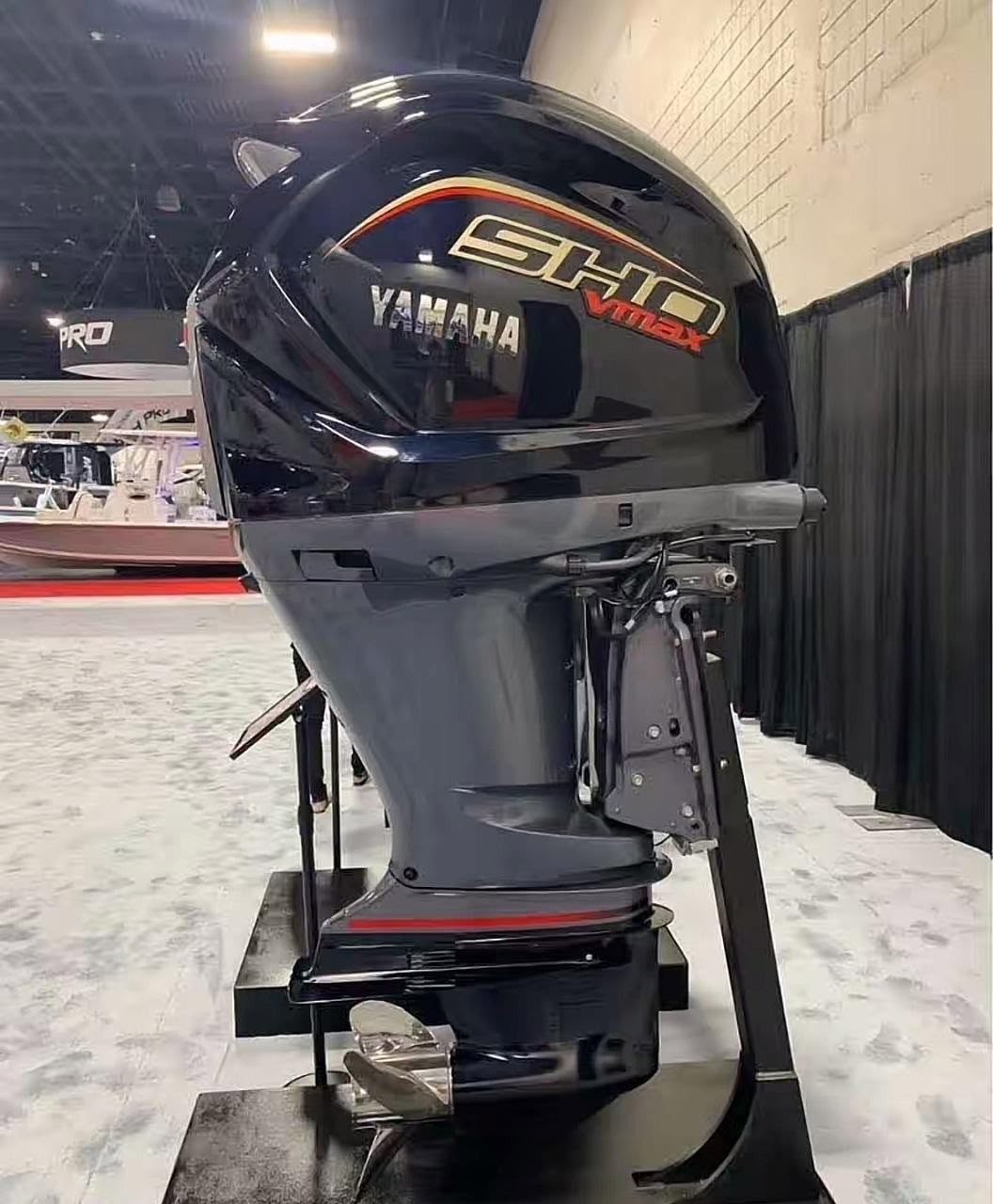 Yamaha 250HP V-Max SHO Outboard - Image 4