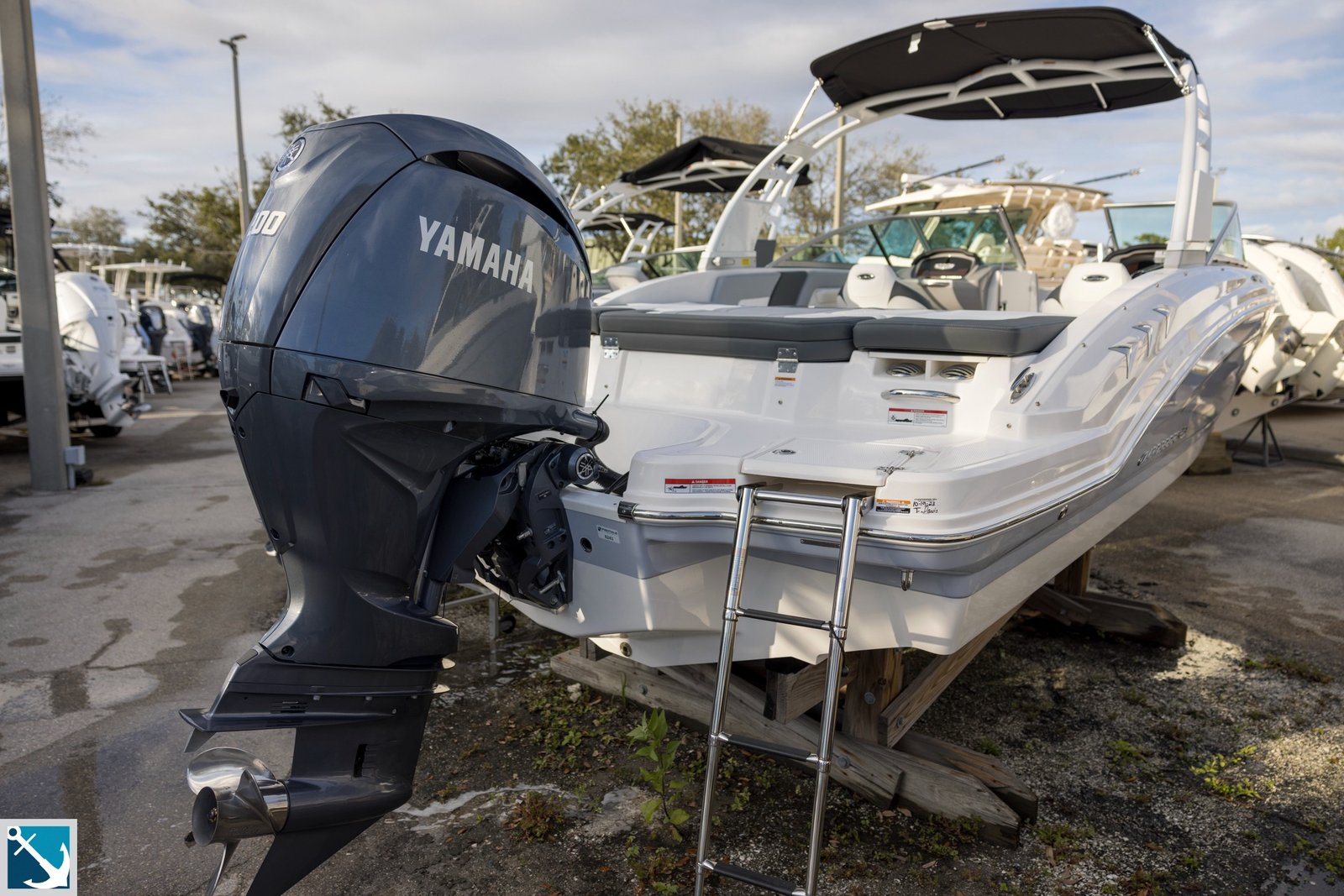 2024 Chaparral 23 SSI OB For Sale - Image 3