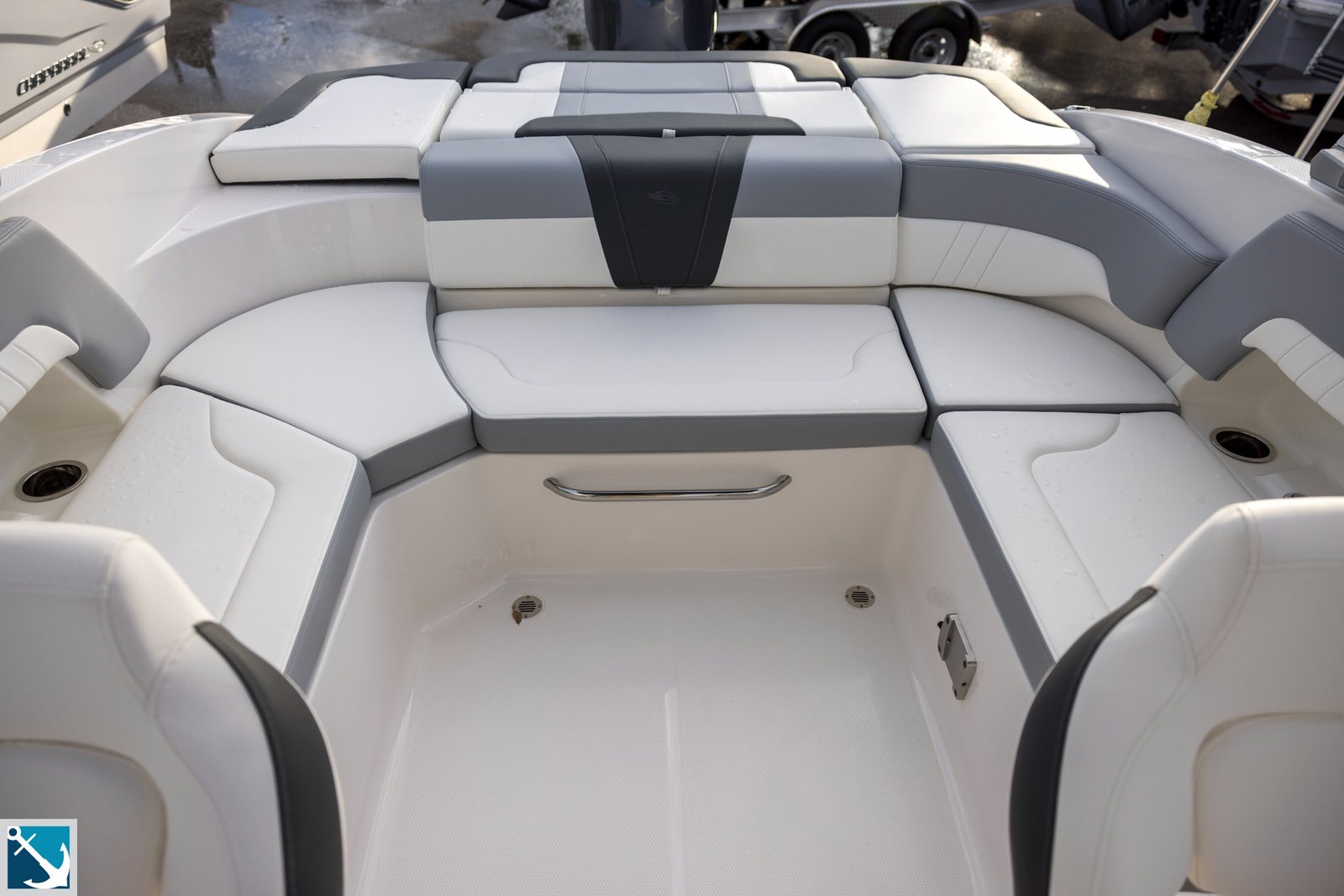 2024 Chaparral 23 SSI OB For Sale - Image 8