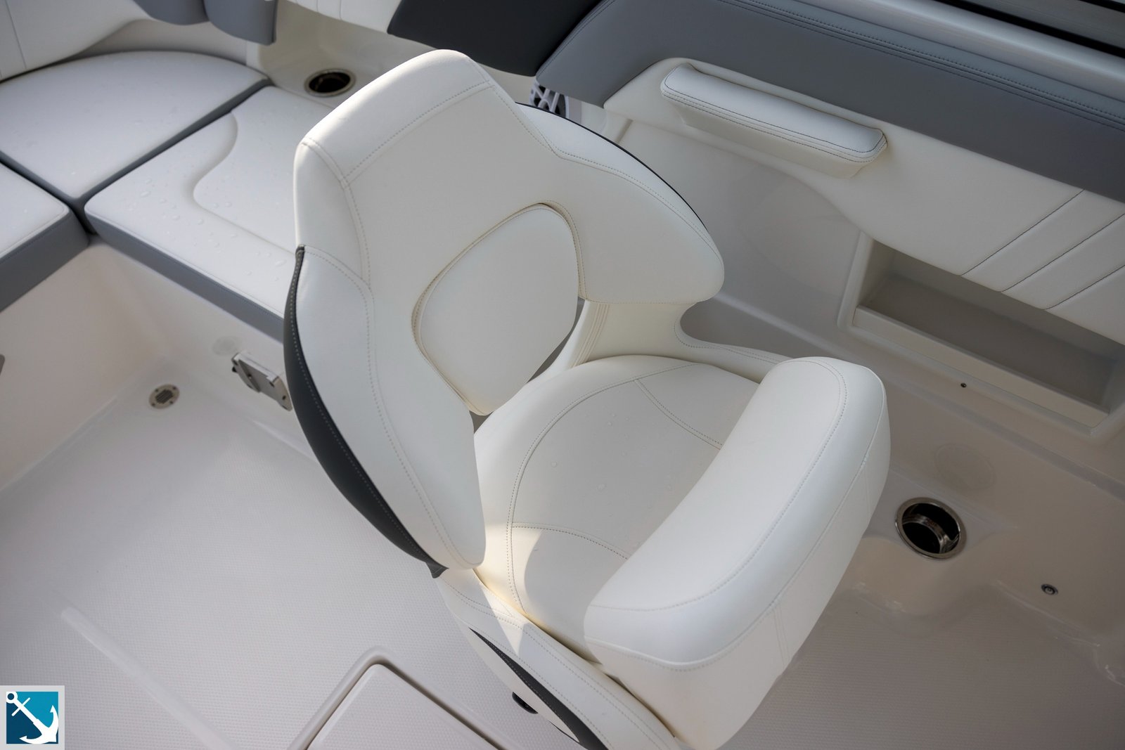 2024 Chaparral 23 SSI OB For Sale - Image 9