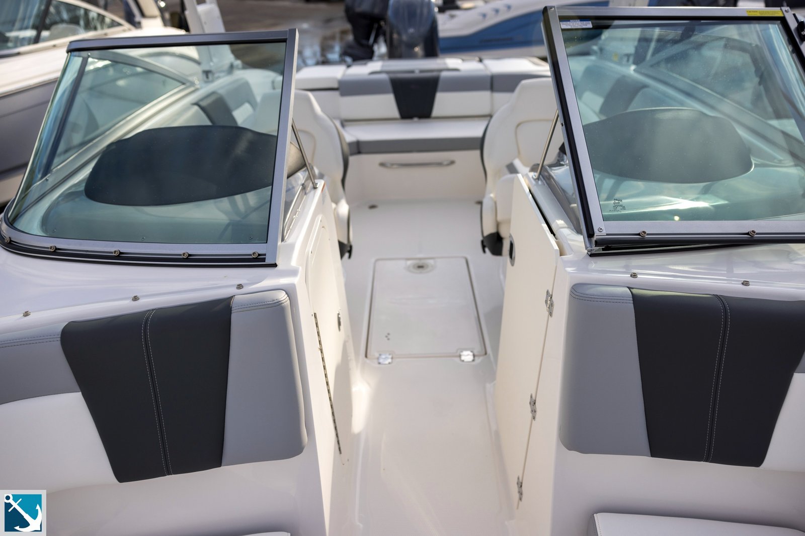 2024 Chaparral 23 SSI OB For Sale - Image 15
