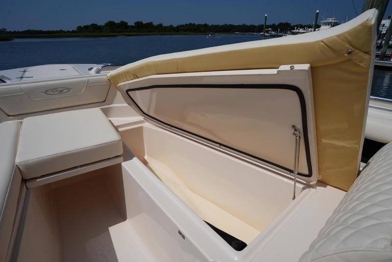 2026 Grady White Freedom 345 For Sale - Image 12