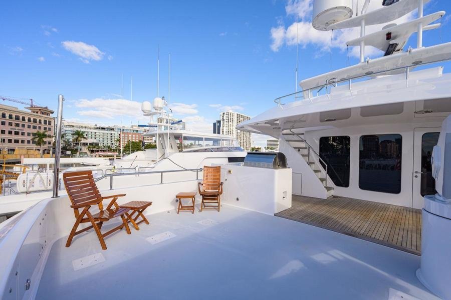 2003 Burger Tri-Deck FOR SALE - Image 13