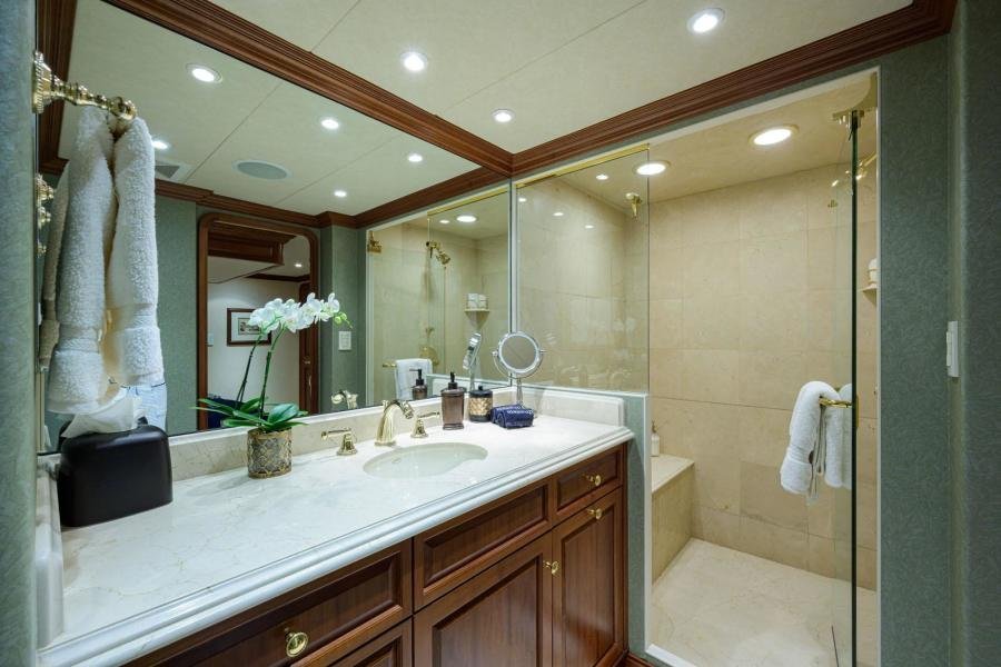 2003 Burger Tri-Deck FOR SALE - Image 42