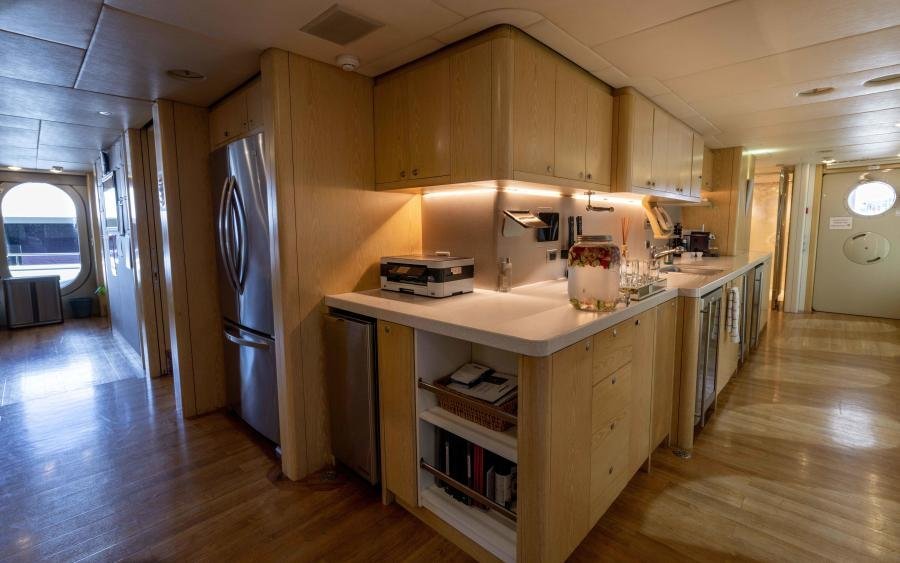 2004 Oceanfast Full Displacement 4 - Image 10