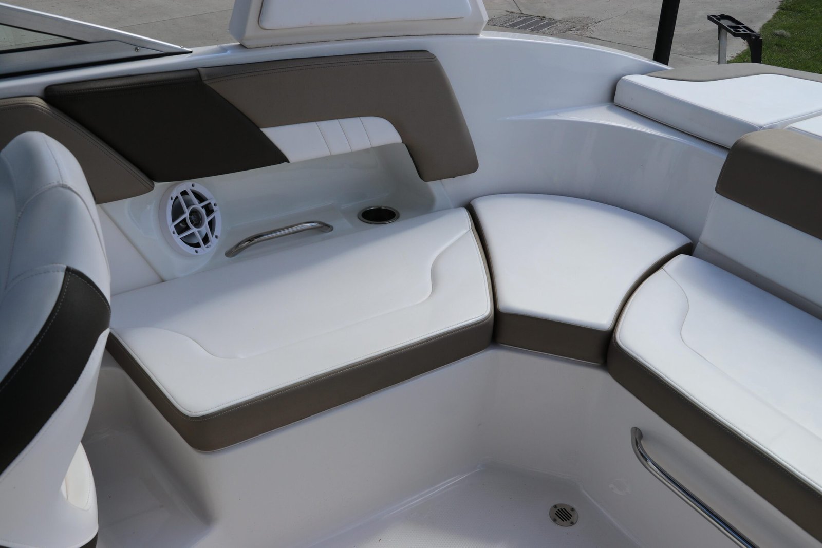 2021 Chaparral 23 SSi OB For Sale - Image 18