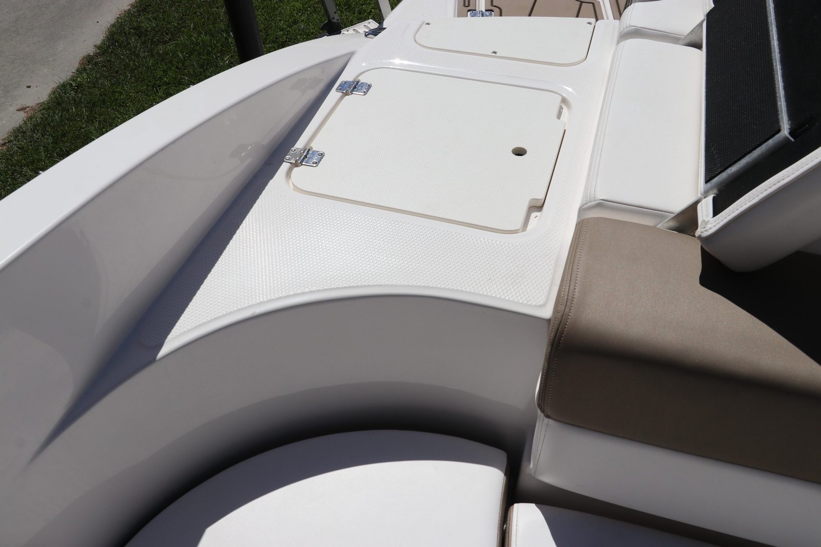 2021 Chaparral 23 SSi OB For Sale - Image 8