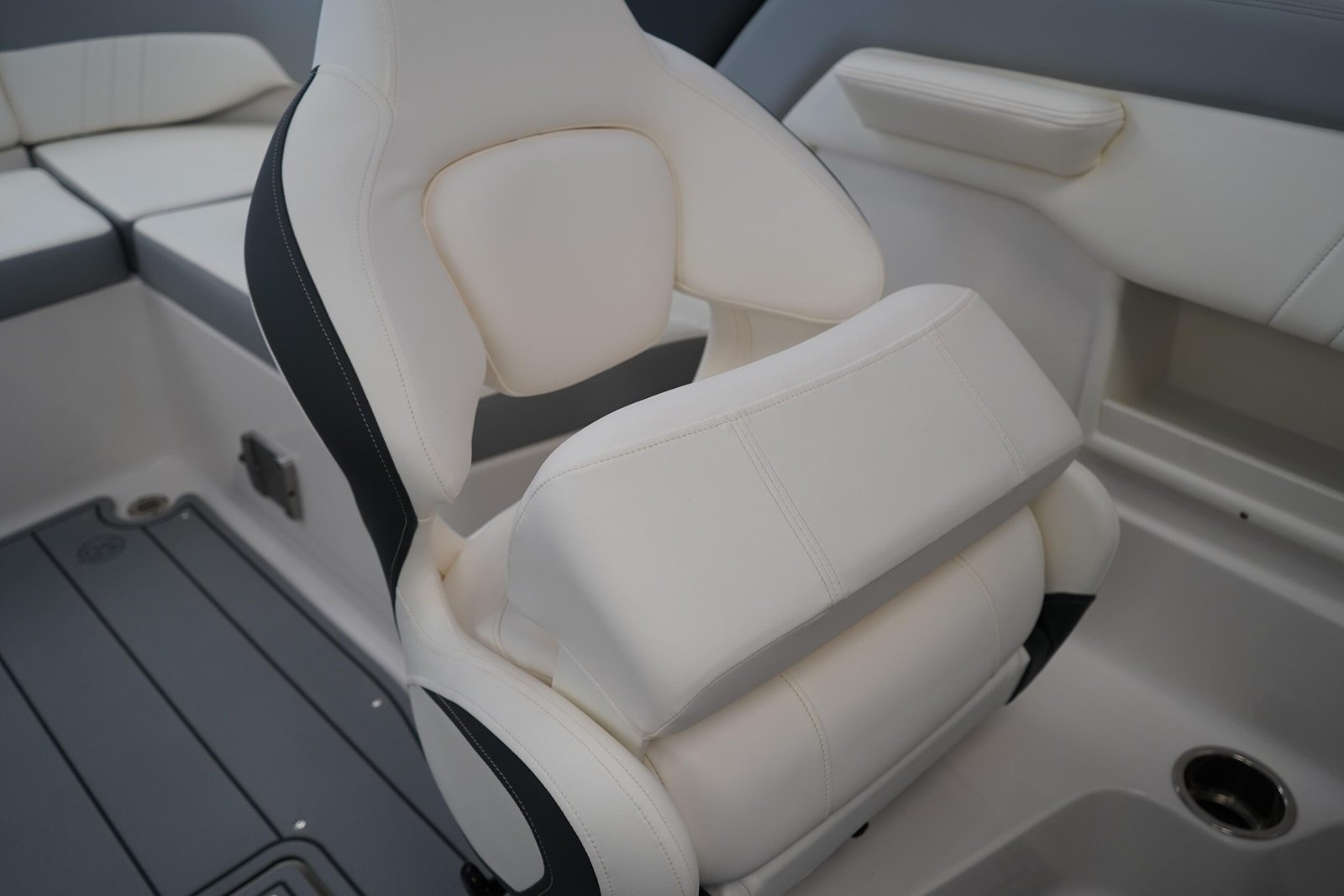 Buy 2024 Chaparral 23 SSi OB - Image 18
