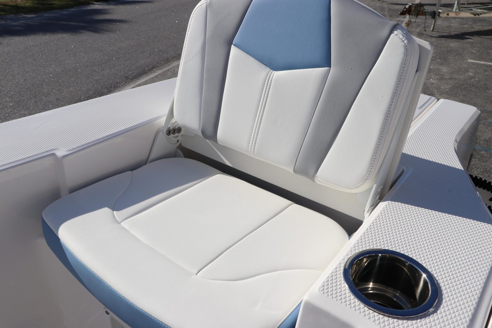 2024 Robalo 206 Cayman For Sale - Image 10