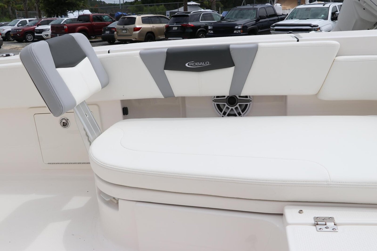 Buy 2024 Robalo 266 Cayman - Image 24
