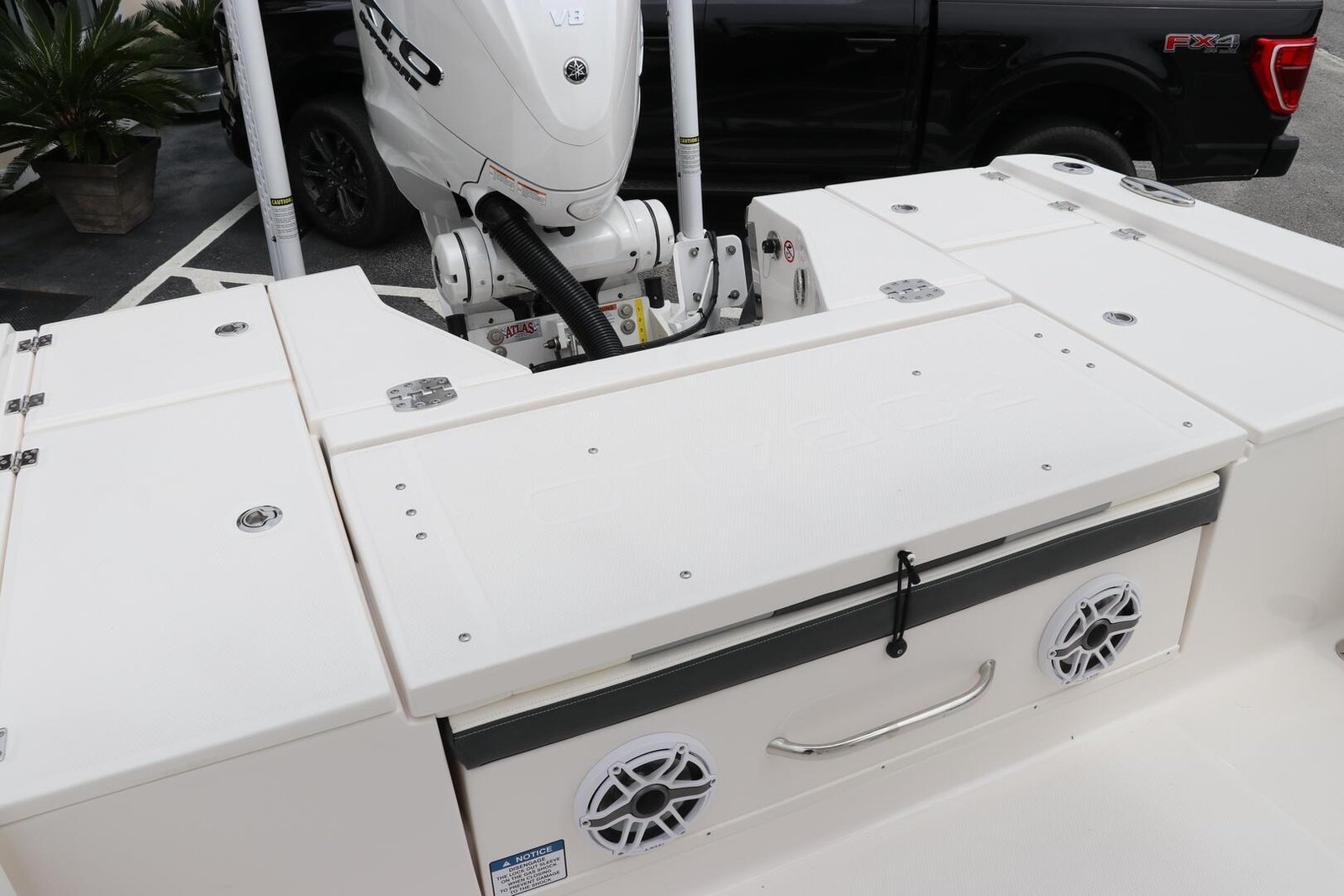 Buy 2024 Robalo 266 Cayman - Image 7