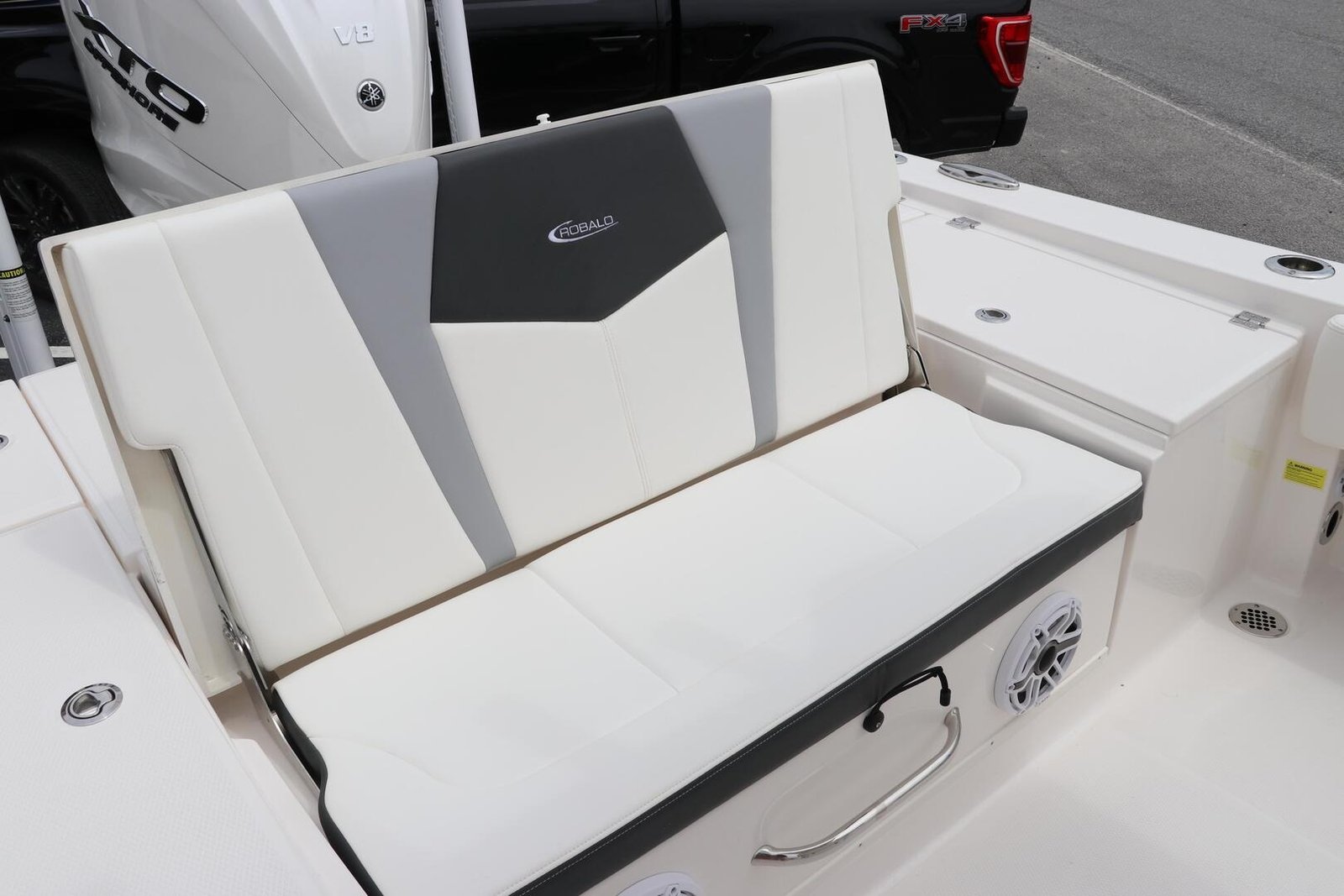 Buy 2024 Robalo 266 Cayman - Image 9