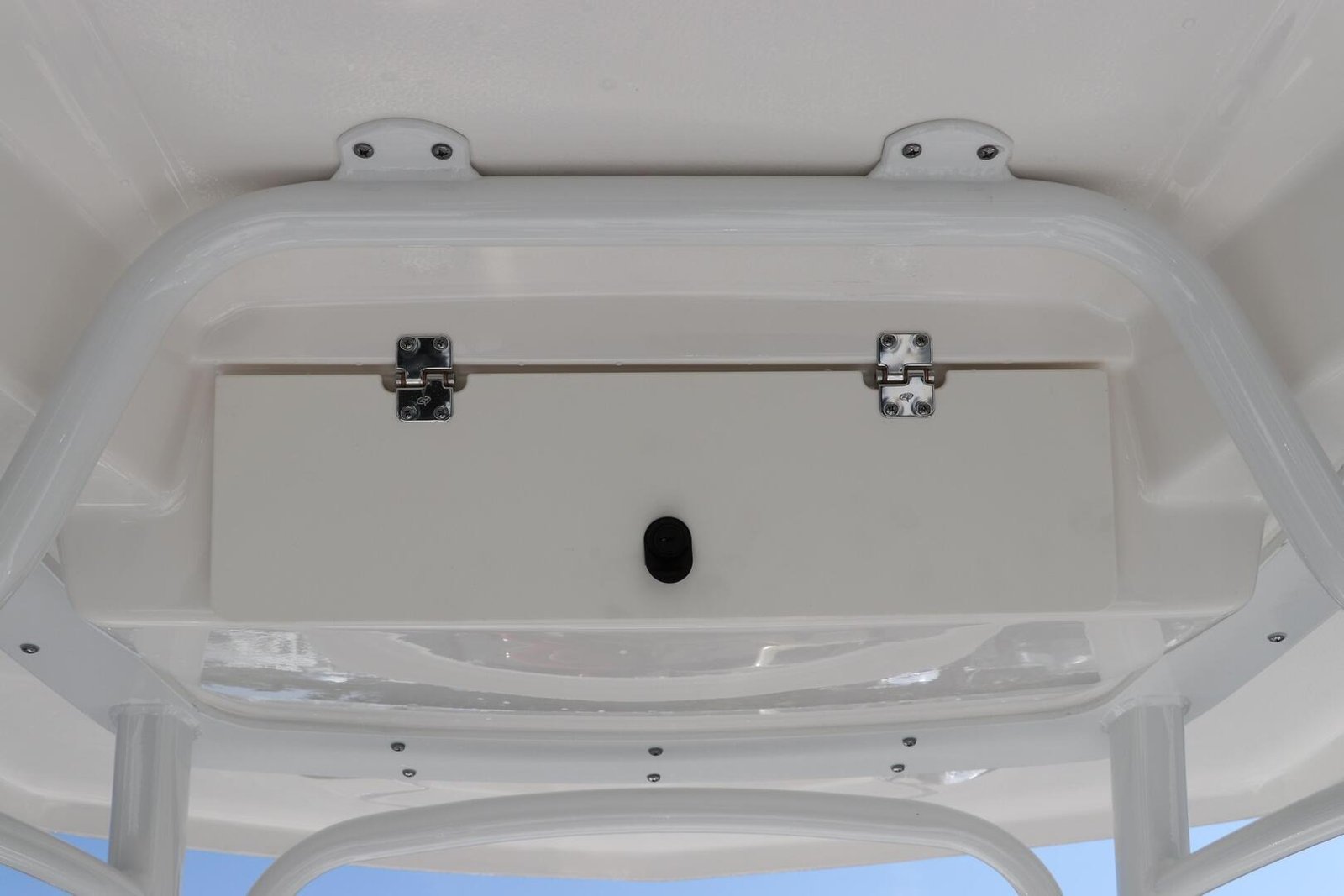 2024 Robalo R222 Explorer For Sale - Image 12