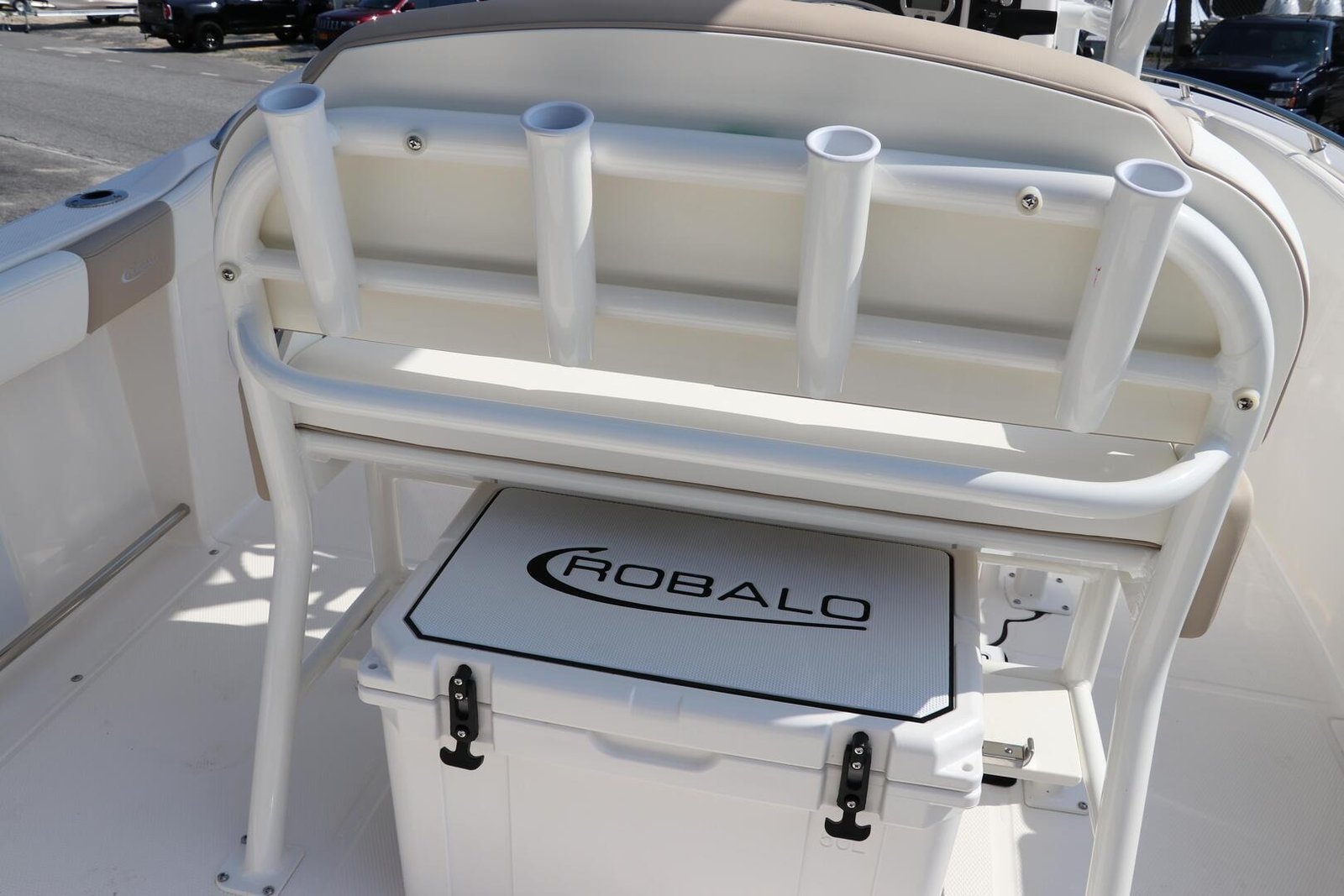 2024 Robalo R222 Explorer For Sale - Image 11
