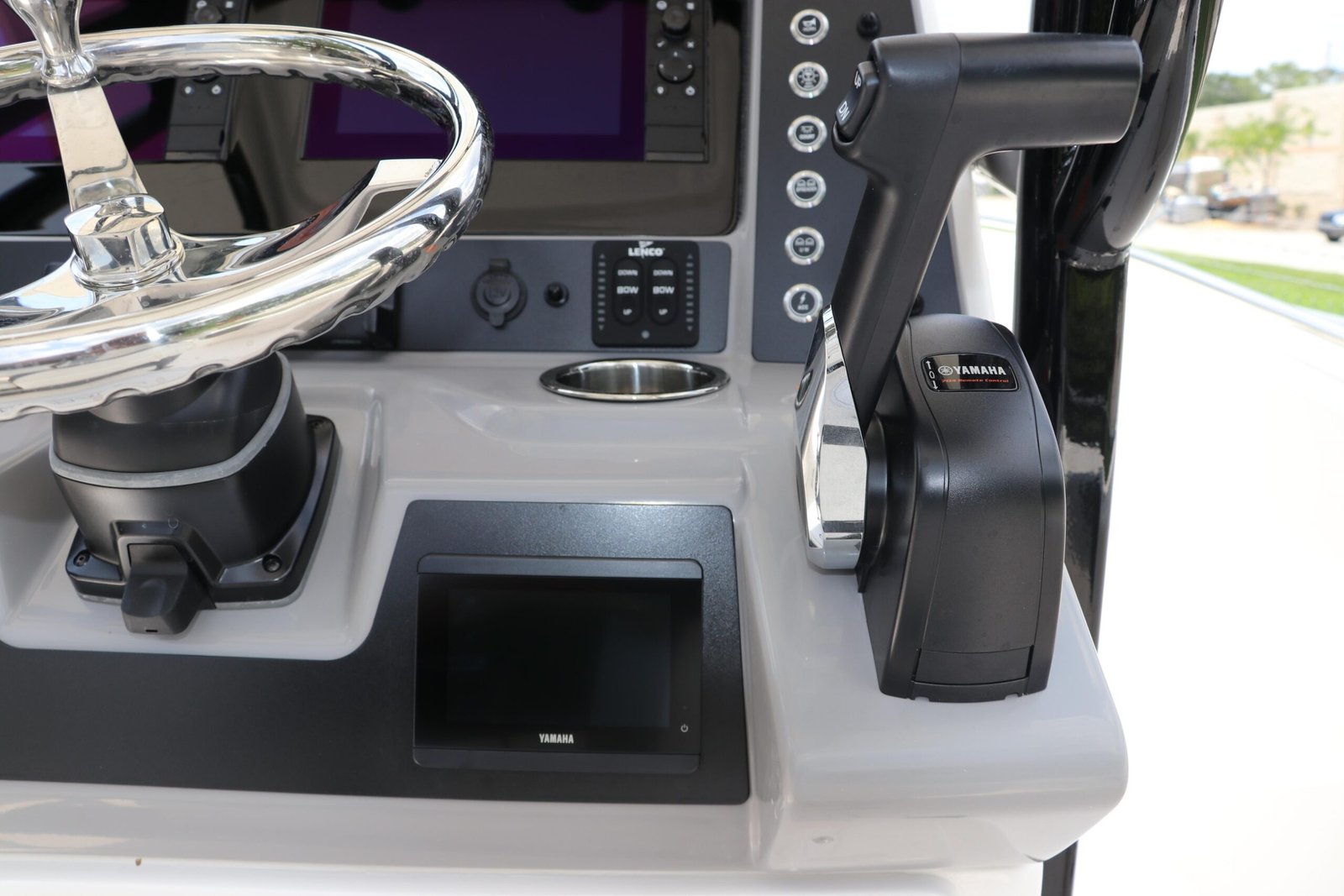 2024 Robalo R230 Center Console For Sale - Image 18