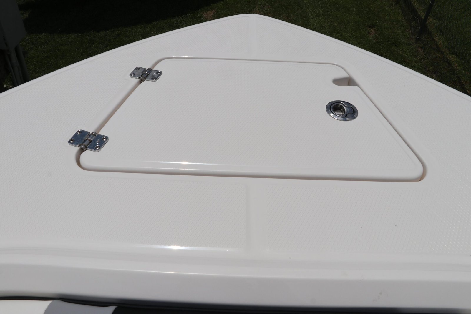 2024 Robalo R230 Center Console For Sale - Image 28