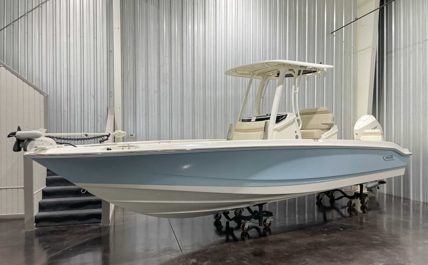 2025 Boston Whaler 250 Dauntless