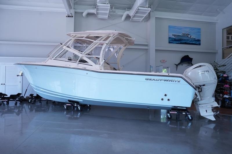 2025 Grady White Freedom 275 For Sale - Image 2