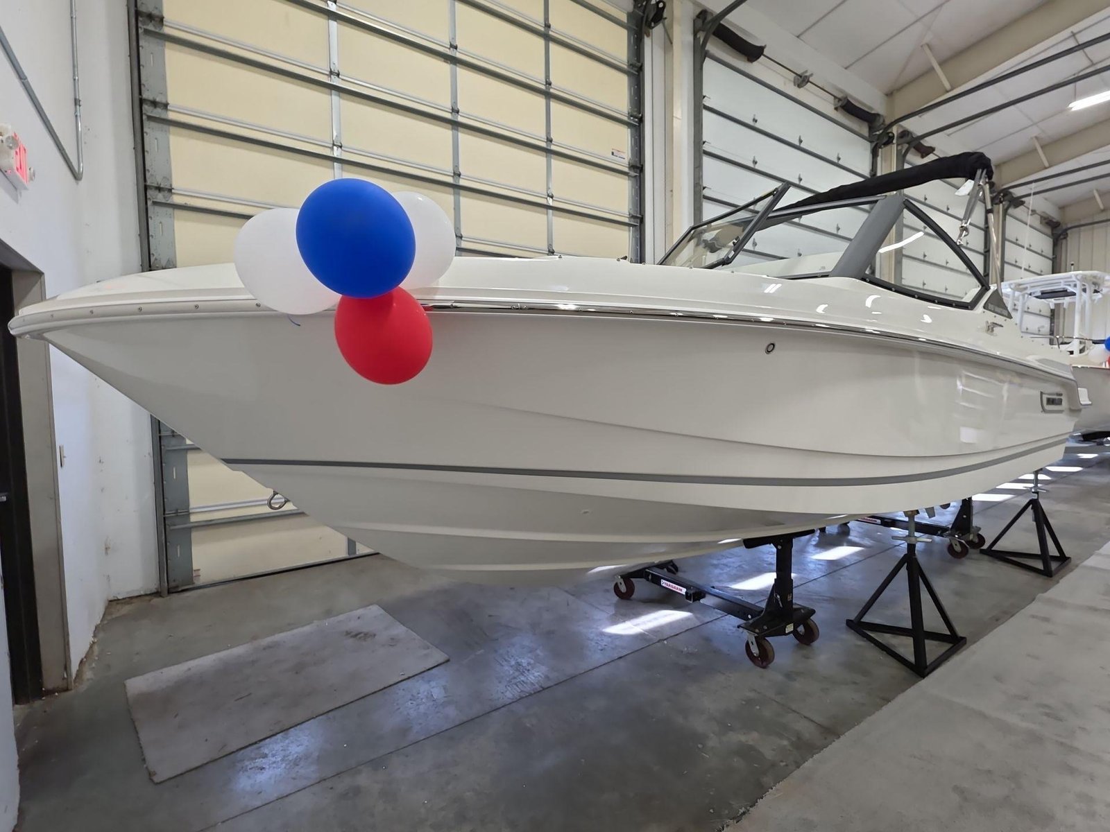 Buy 2025 Boston Whaler 210 Vantage - Image 3