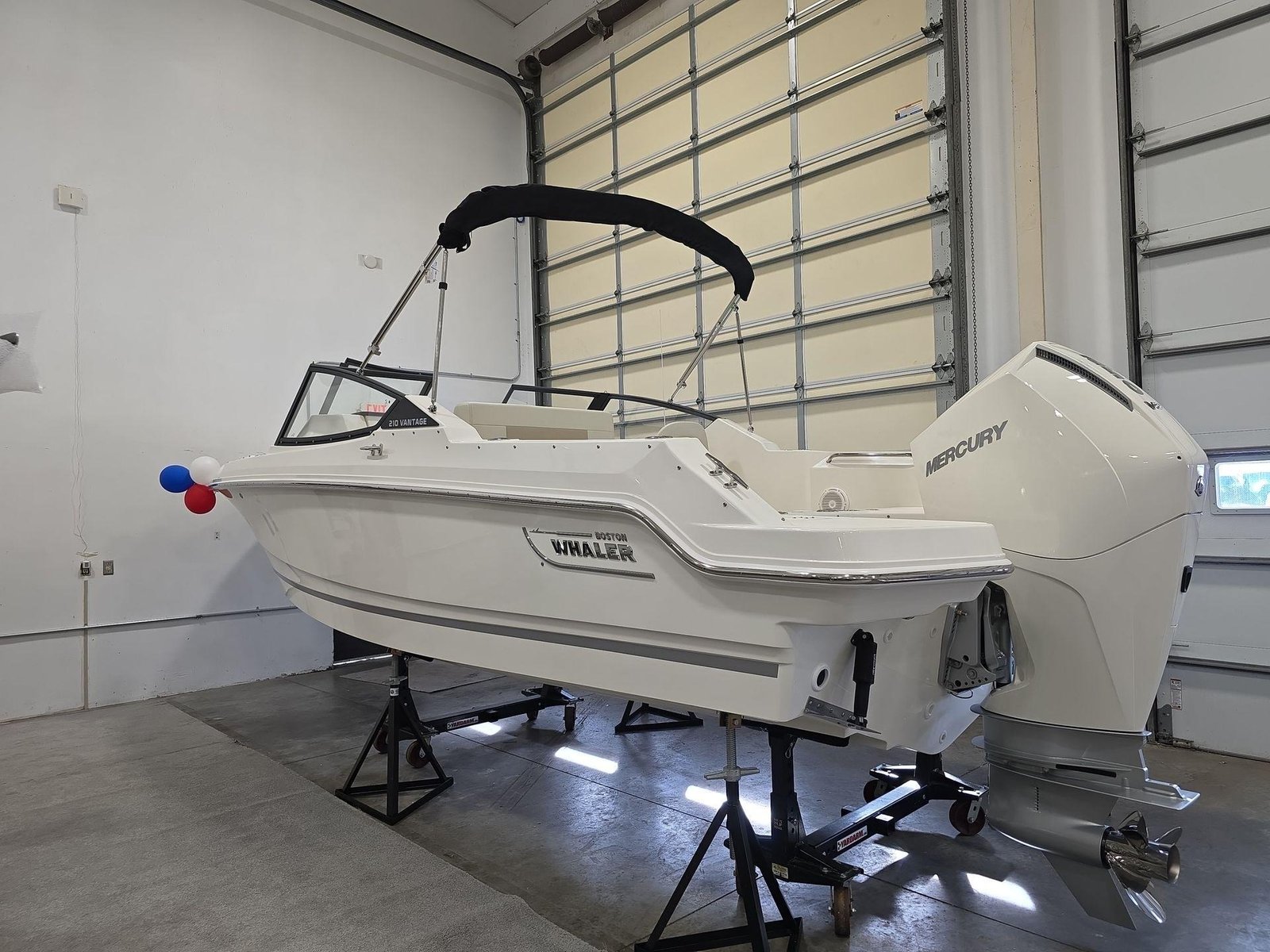 Buy 2025 Boston Whaler 210 Vantage - Image 4
