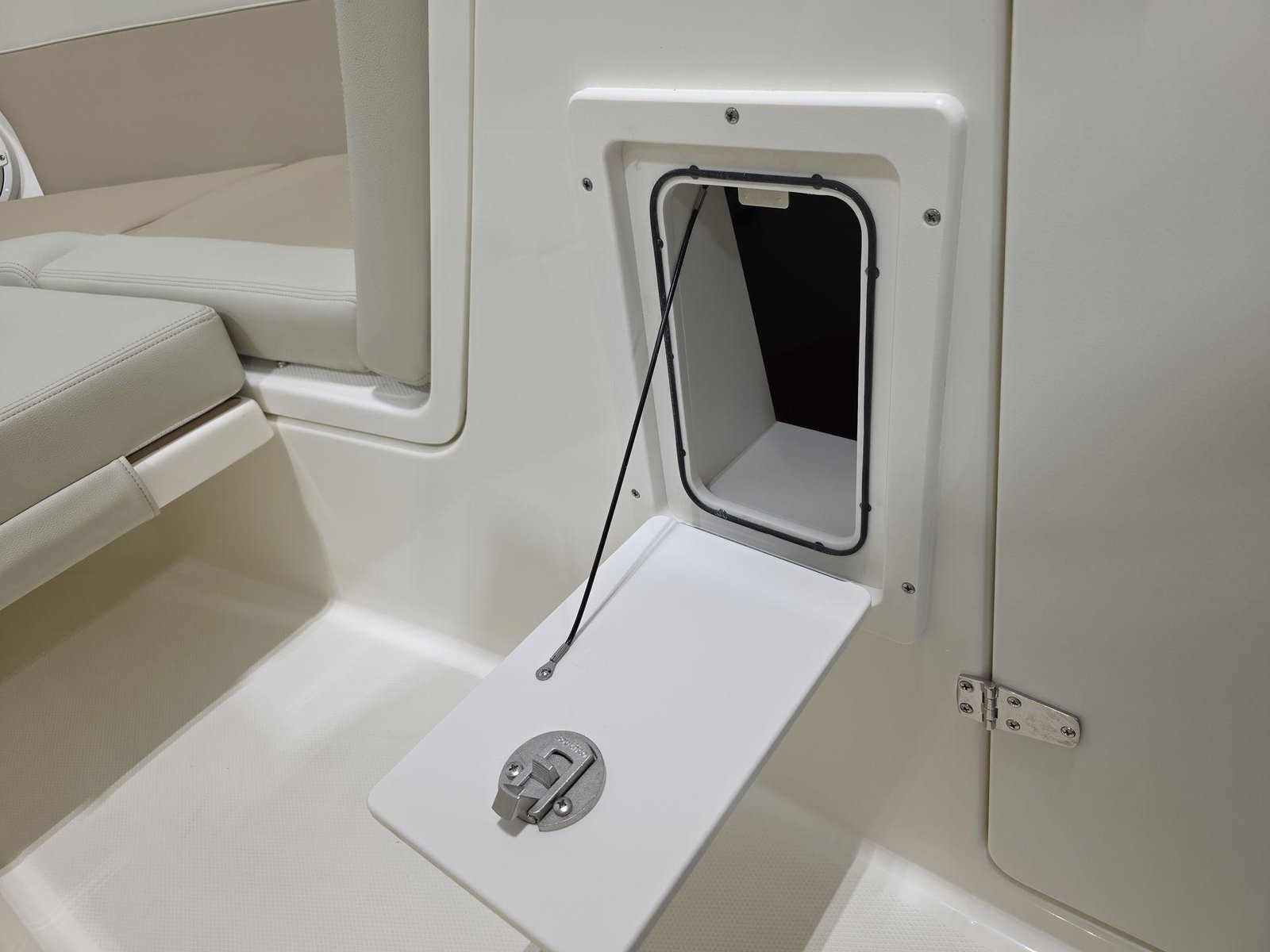 Buy 2025 Boston Whaler 210 Vantage - Image 18