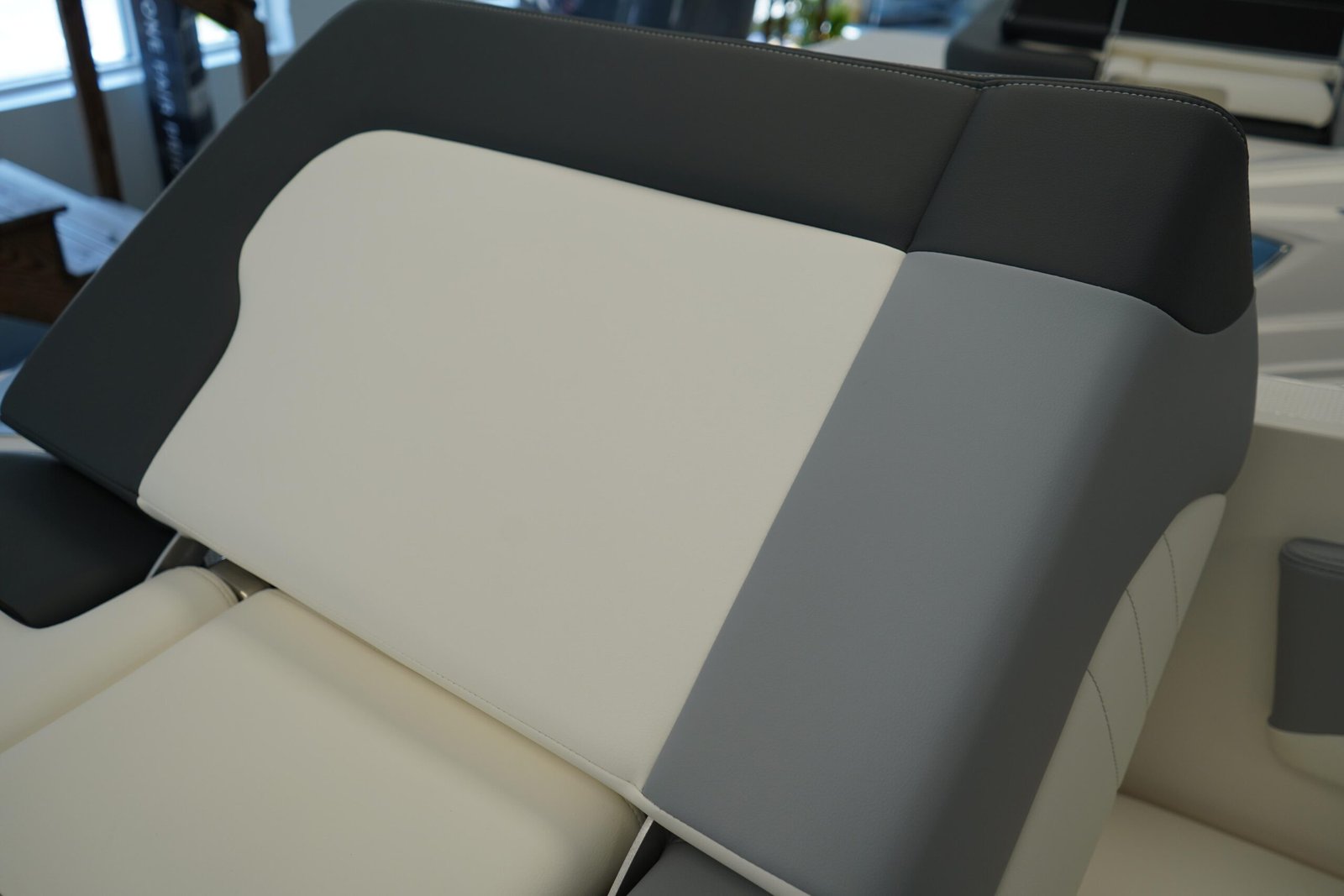 2025 Chaparral 21 SSi OB For Sale - Image 11
