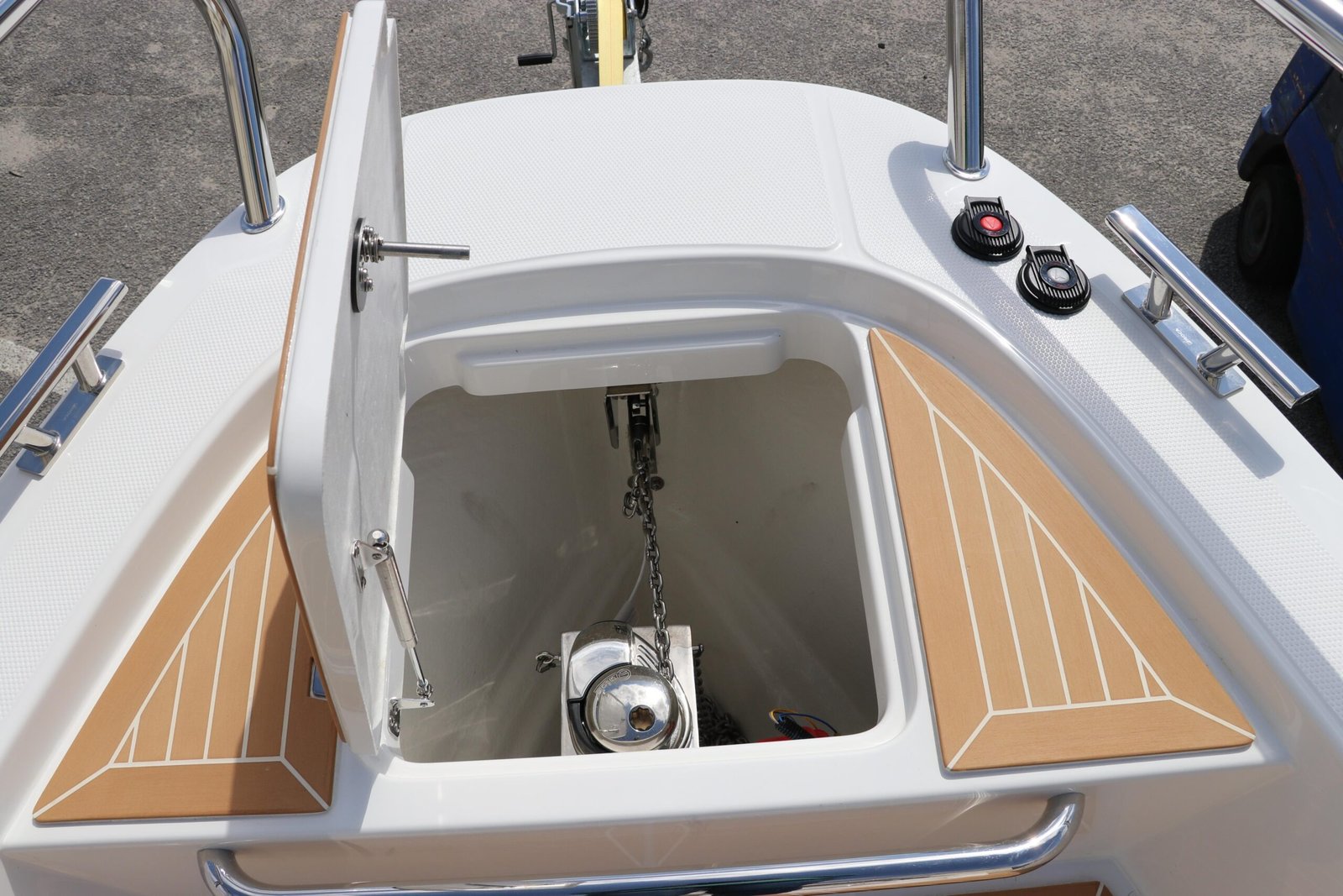 2025 Nimbus Tender 8 For Sale - Image 24