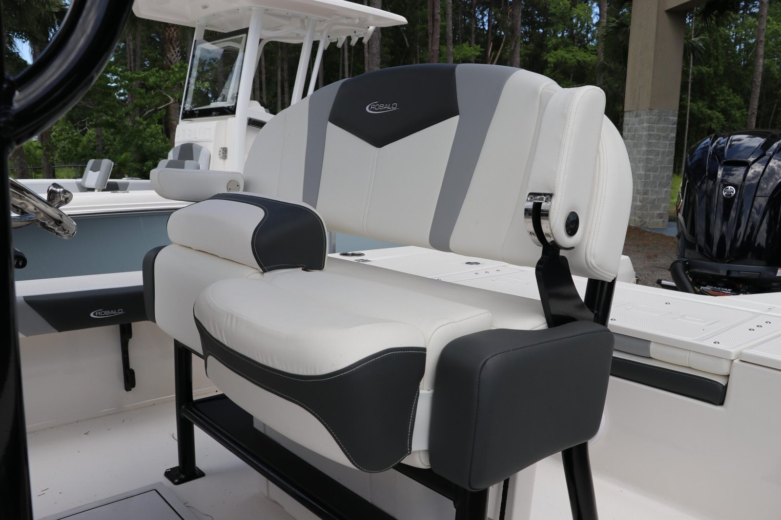 2025 Robalo 226 Cayman For Sale - Image 19