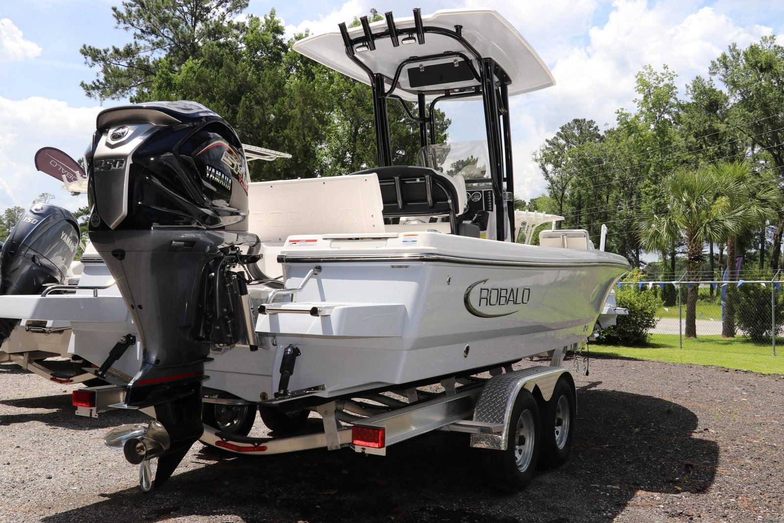2025 Robalo 226 Cayman For Sale - Image 5