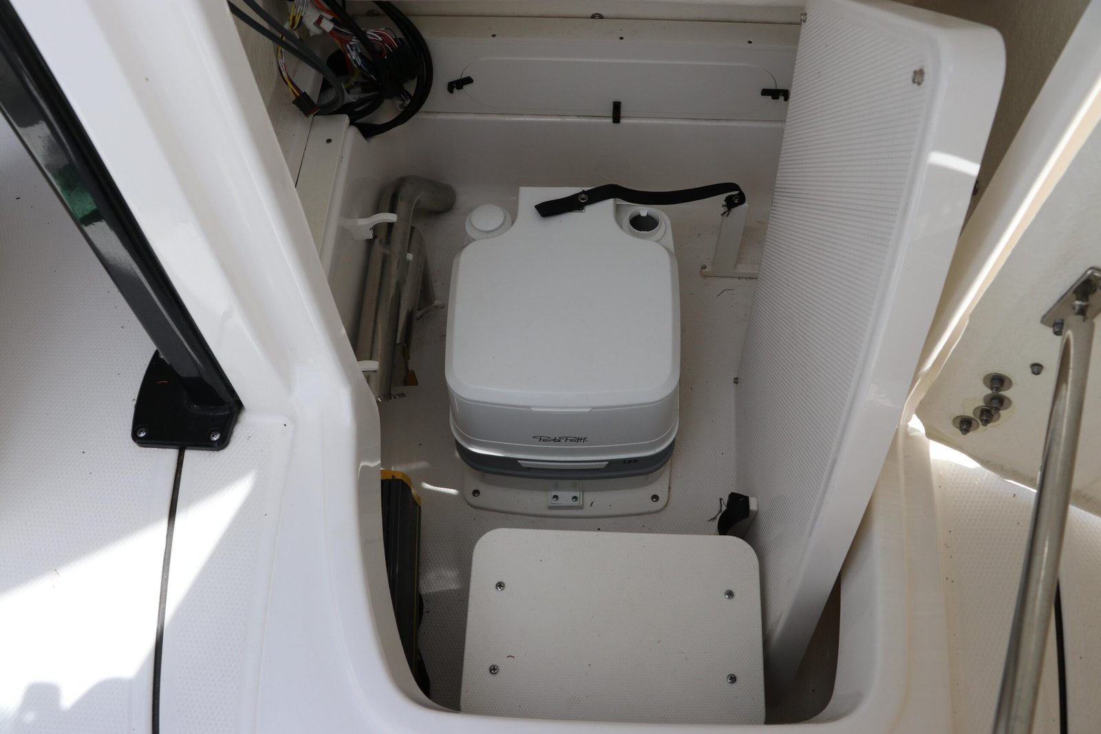 2025 Robalo 226 Cayman For Sale - Image 26