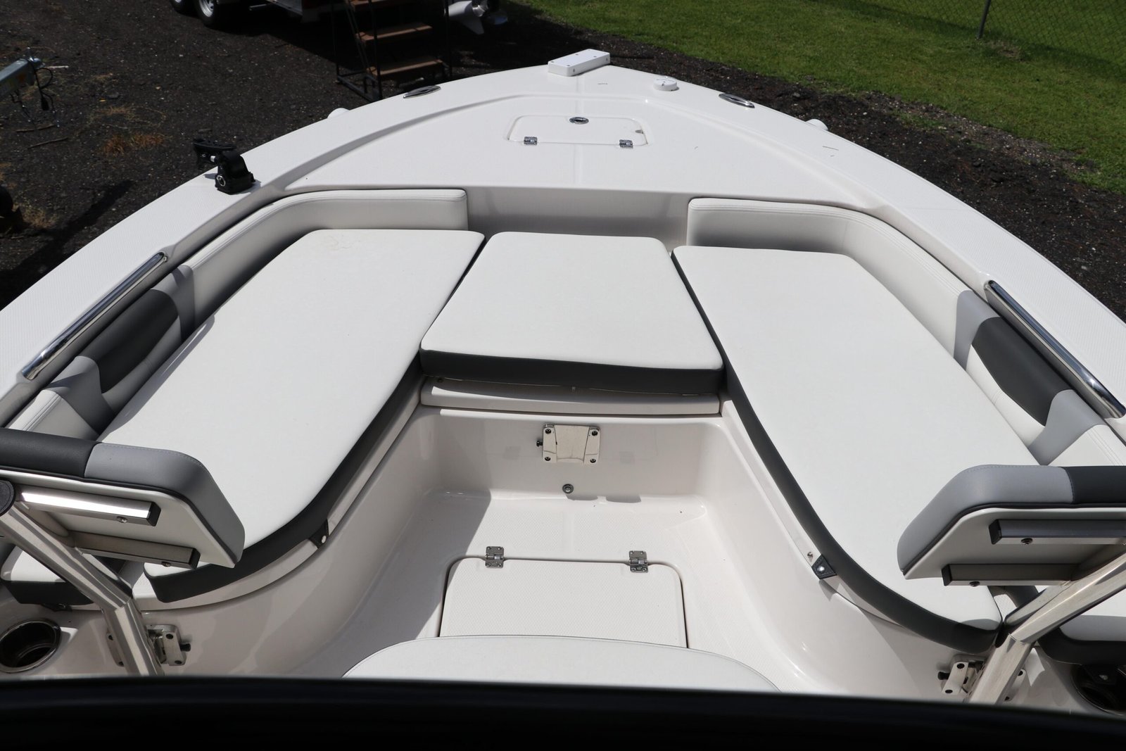 2025 Robalo 226 Cayman For Sale - Image 27