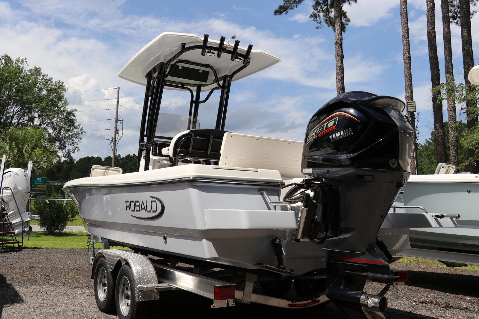 2025 Robalo 226 Cayman For Sale - Image 7