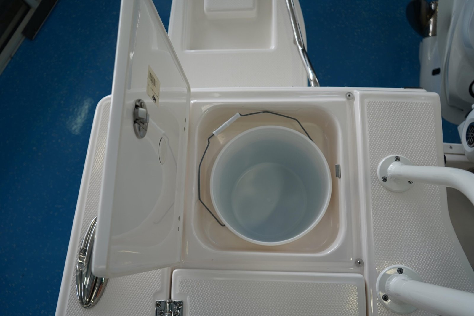 2025 Robalo 246 Cayman For Sale - Image 10