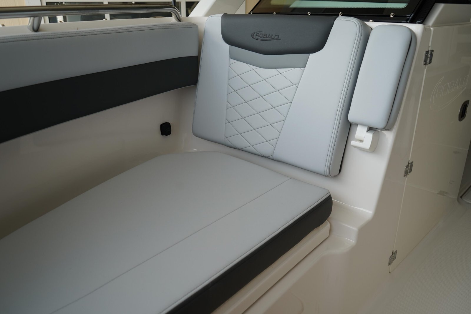 2025 Robalo R257 For Sale - Image 30