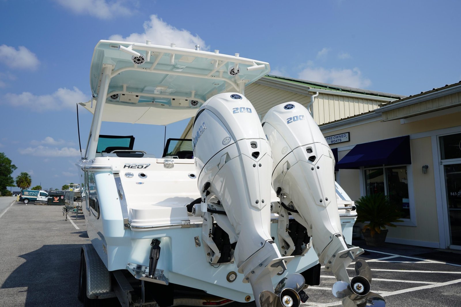 2025 Robalo R257 For Sale - Image 6