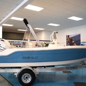 2026 Robalo R160 Center Console