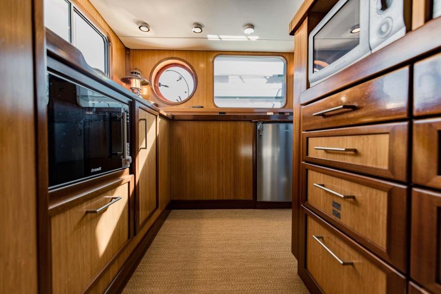 Custom 78 TransOcean Powercat IETA - Image 8
