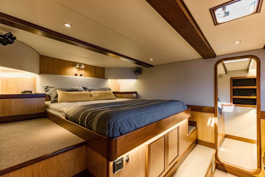 Custom 78 TransOcean Powercat IETA - Image 29