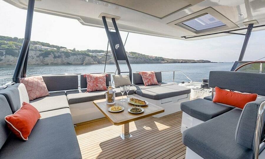 2024 Fountaine Pajot Samana - Image 9