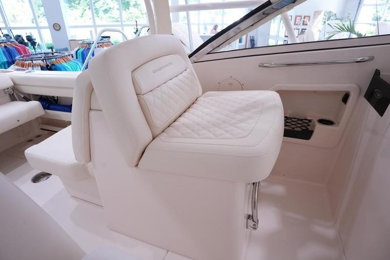 2025 Grady White Freedom 275 For Sale - Image 10