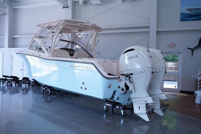 2025 Grady White Freedom 275 For Sale - Image 3