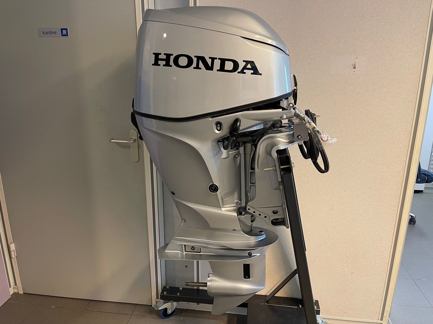 Buy Honda 60hp Outboard Motors | Remote Mechanical, Electric Start, 20" Shaft | BF60A1LRT