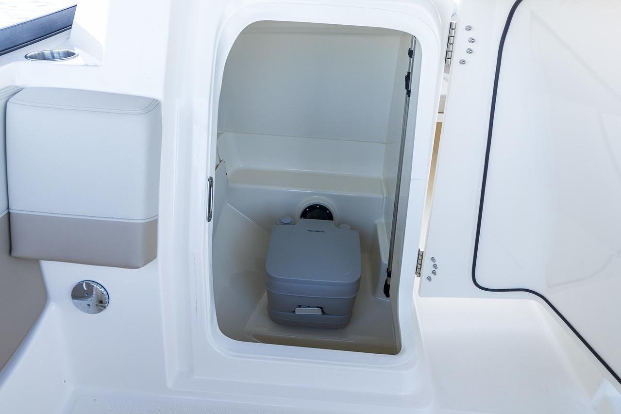 Buy 2025 Boston Whaler 210 Vantage - Image 35