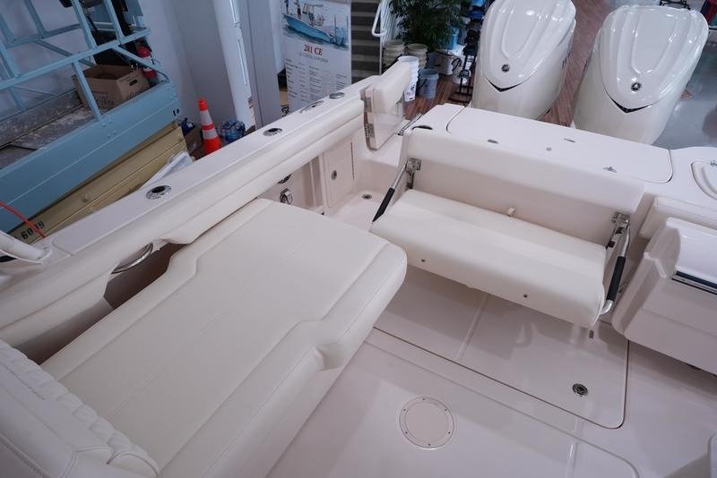 2026 Grady White Freedom 285 For Sale - Image 6