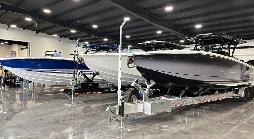 You are currently viewing Difference between Bass Boats and Regular Fishing Boats