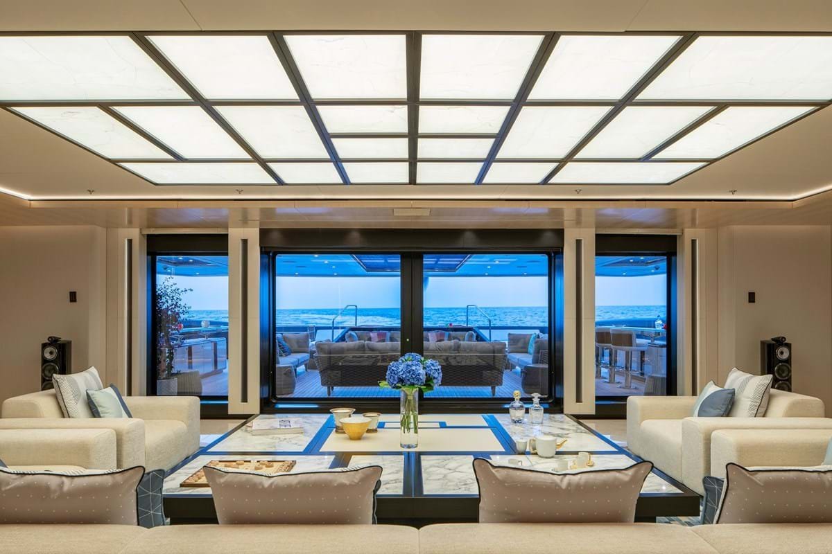 ILLUSION PLUS Motor yacht for sale - Image 3