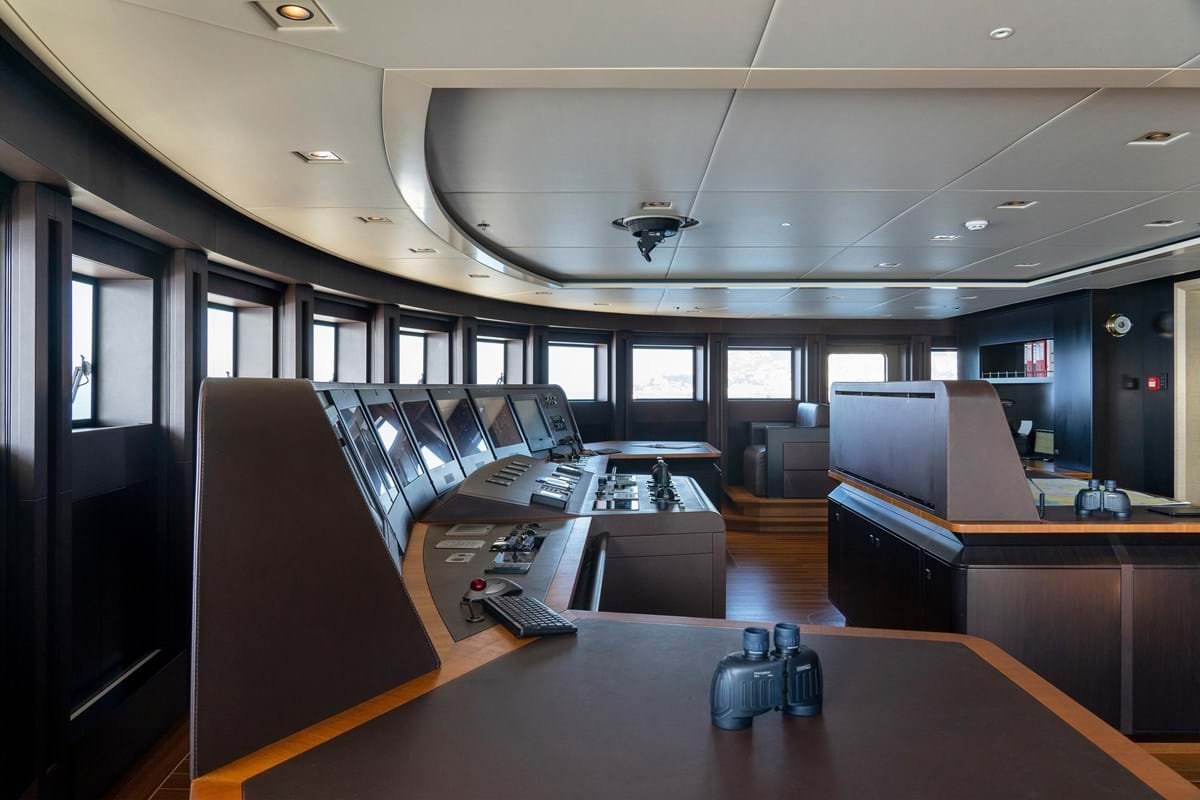 ILLUSION PLUS Motor yacht for sale - Image 26