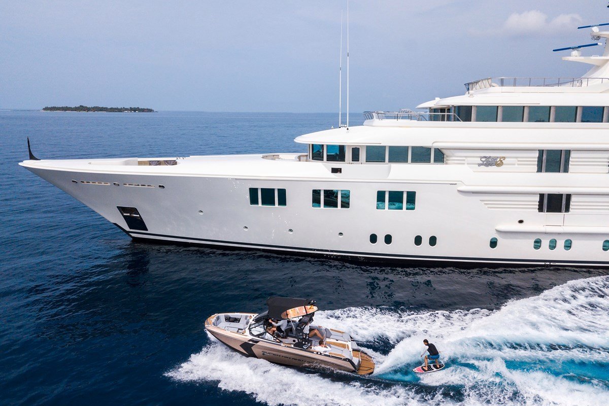 LADY E Motor yacht for sale - Image 40